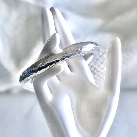 SILPADA Sterling Silver Hammered Oval Bangle Bracelet B31117 - Picture 10 of 17